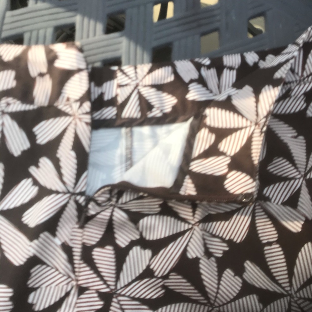 NWOT Willi Smith - Lovely Brown/cream abstract pattern midi skirt, Size:… - Picture 5 of 6